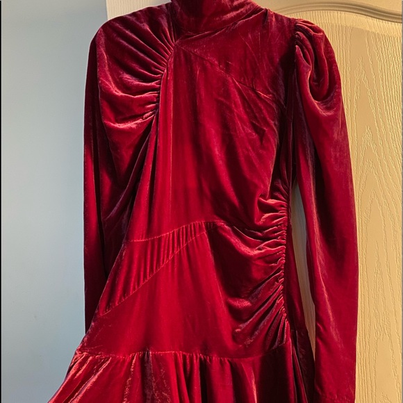 SOLD*** ROTATE DRESS figure flattering - Picture 10 of 17